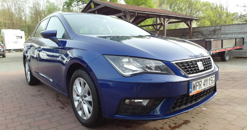 Seat Leon cena 48600 przebieg: 122000, rok produkcji 2019 z Wrocław małe 497